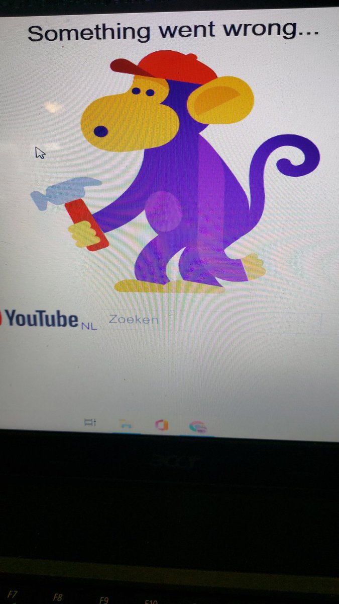 Sherry_Diva's tweet photo. So @YouTube just died like we needed anymore shit to go bad this year. #YouTubeDOWN https://t.co/HO5Tiyby0o