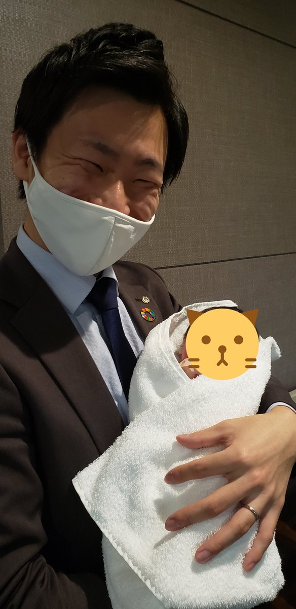 sbc64syt's tweet photo. 本日、パパになりました。
まずは妊娠中から出産まで頑張ってくれた嫁に感謝してもしきれないです。
本当に特別な1日になりました。

これからも親子ともども、宜しくお願いします。(ちなみに、女の子です) https://t.co/BoUZ7wLBet