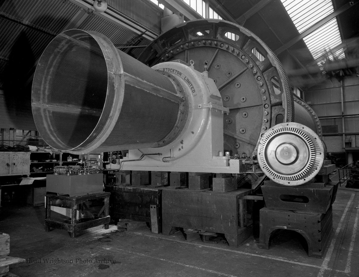 There’s some big old nuts that would take some cracking on this Regrind Ball/Rod Mill at the Stockton fitting shop.
#ArchiveAdventCalendar #Nutcracker.