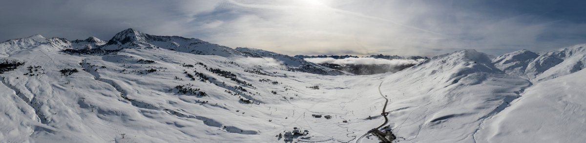 Temporada 2020-2021 🔛
¡Empezamos! 
Con ilusión, nieve y sobretodo mucha seguridad
¿Estáis preparados?

👉🏽 El espíritu Baqueira Beret que nos une 👈🏽