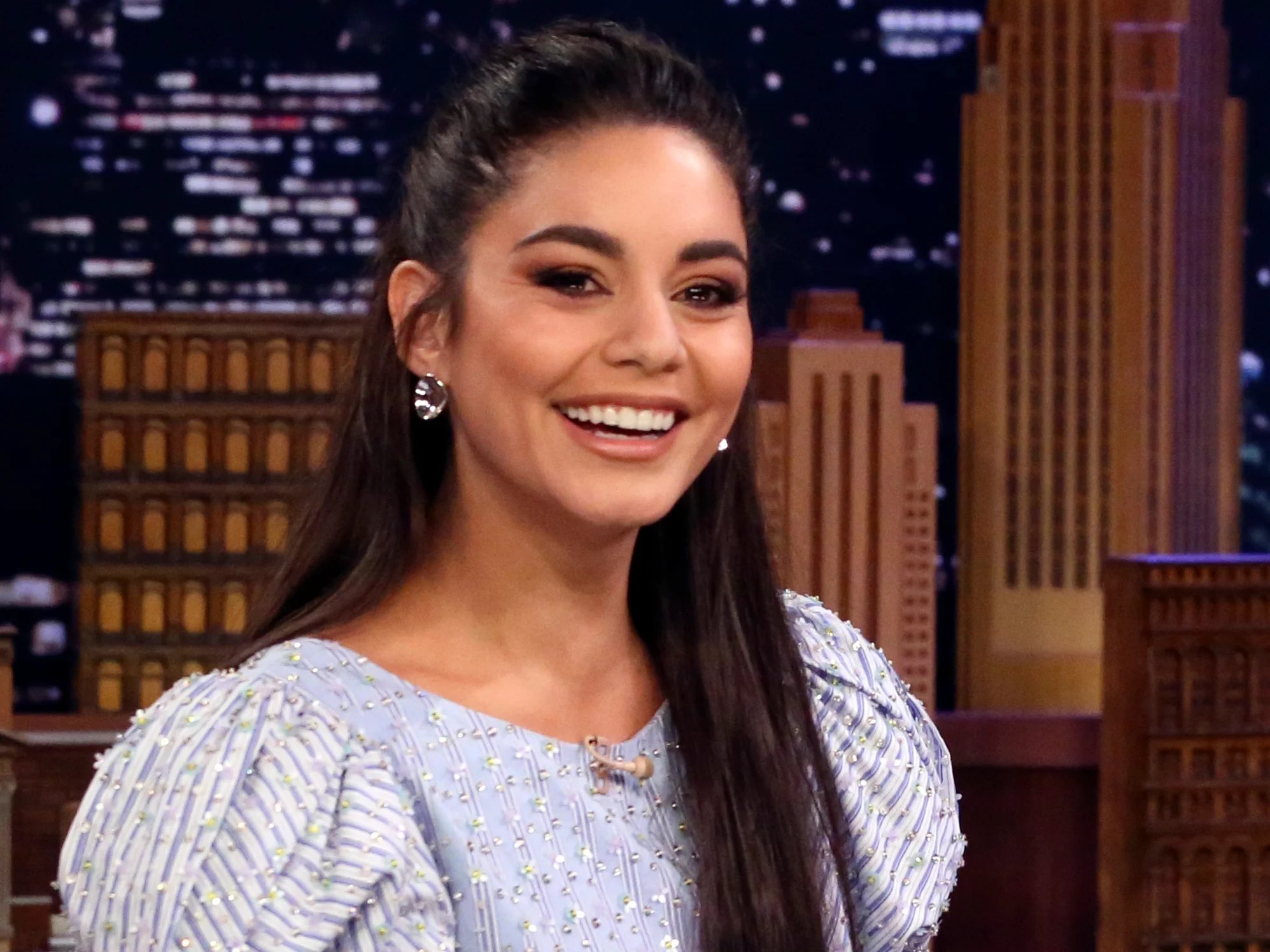 Happy birthday to Vanessa Hudgens 