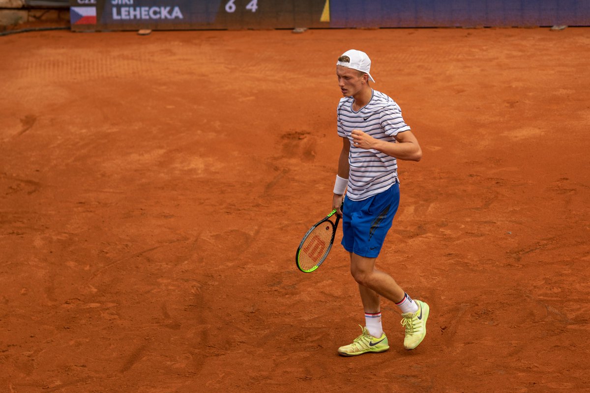 tiebreaktennis_'s tweet photo. Letos zaznamenal největší posun v žebříčku ze všech českých tenistů a vyhrál první titul na profesionálním okruhu. Rozhovor s @jirilehecka  najdete na našem webu.👇 
https://t.co/5CV3DUlktp

📷Petr Freitag
#jirilehecka #lehecka #atpchallengertour #atp #ceskytenis https://t.co/FWu8XNMKbe