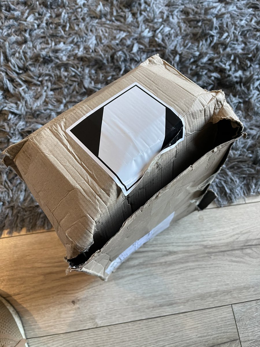 corymacleod's tweet photo. If you don’t mind waiting 19 days with no communication and being unable to get in contact with customer service and then having your package all bashed up then @ThePerfumeShop is the place to go. Shocking. Won’t be ordering off them again 😡 https://t.co/BHindyDYHG