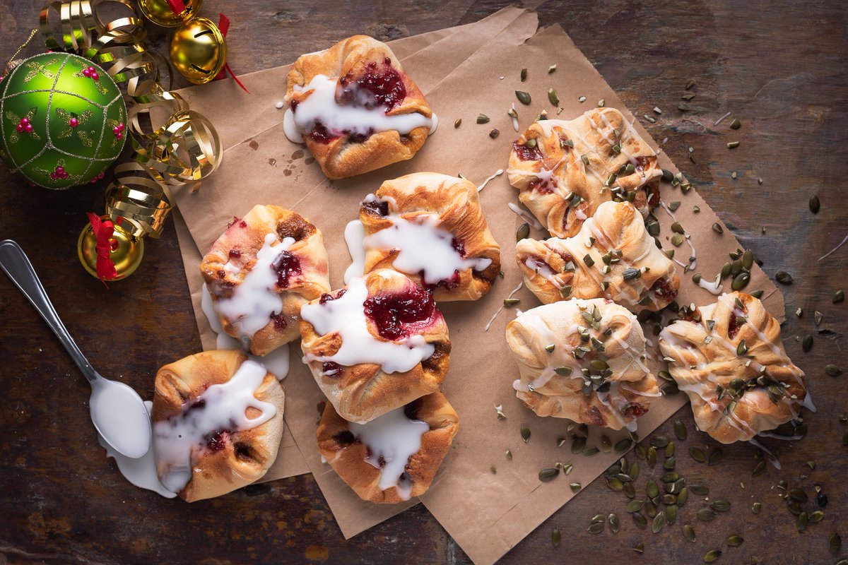 karafsbakery's tweet photo. #Christmas #Danish made from Kara #Doughballs, great for on the go breakfast options! Christmas tree

Cut your prep time in the kitchen with Kara

To find out how simple, quick and easy this festive #recipe is to create, click here https://t.co/Lvscdn52pQ https://t.co/sHh3OvDqPo