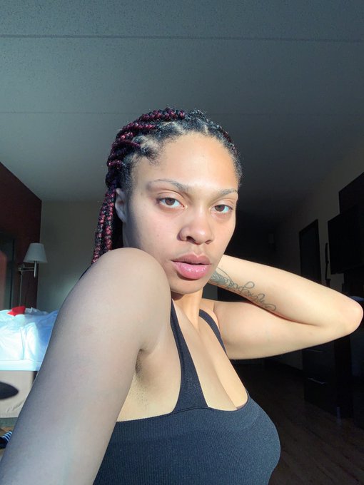 Dom Donna’s pics and videos