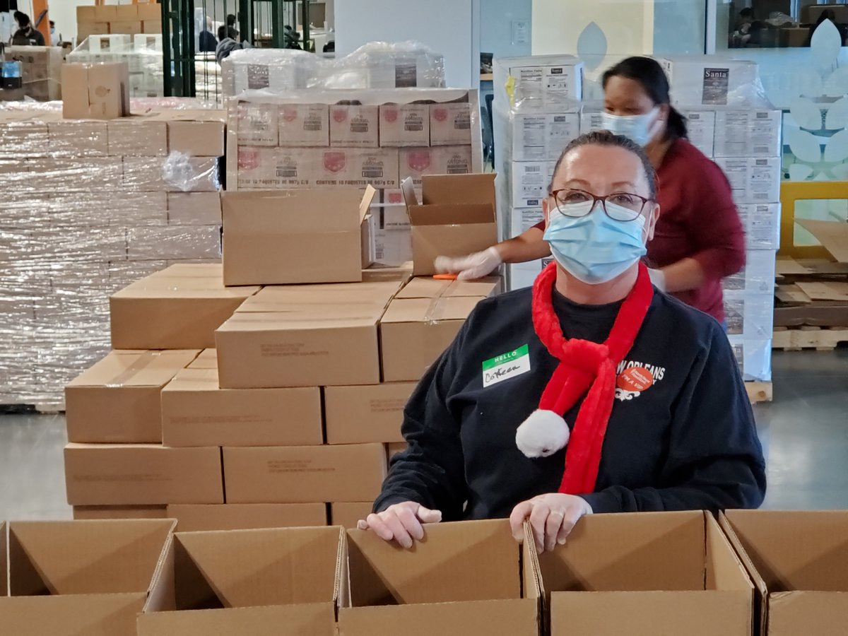 kymberlaine's tweet photo. We had a great time packing >31,000 lbs of food for families across the region at
@ntfb Saturday. Hunger is real and growing. Visit https://t.co/xaz70p5fh6 to learn how to help. #CFT4B #BeInGoodCompany https://t.co/vYXga5PAYQ