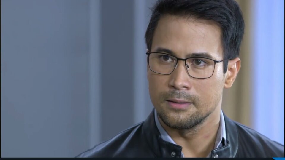 IamChris_Iza25's tweet photo. "But my relationship with my son has nothing to do with our past...I hope we can put everything behind us para kay jake."-Gabriel

Mag aalala si Ellice
#ASIAArebelde https://t.co/AthR8kOELn