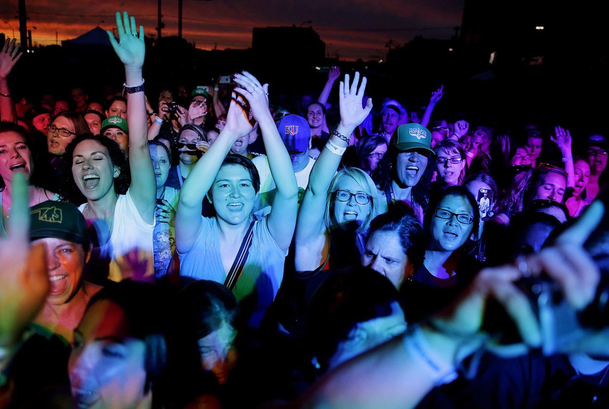 Raise your hand if you want a beer 
📸: <a href="/tulsaworld/">Tulsa World</a>