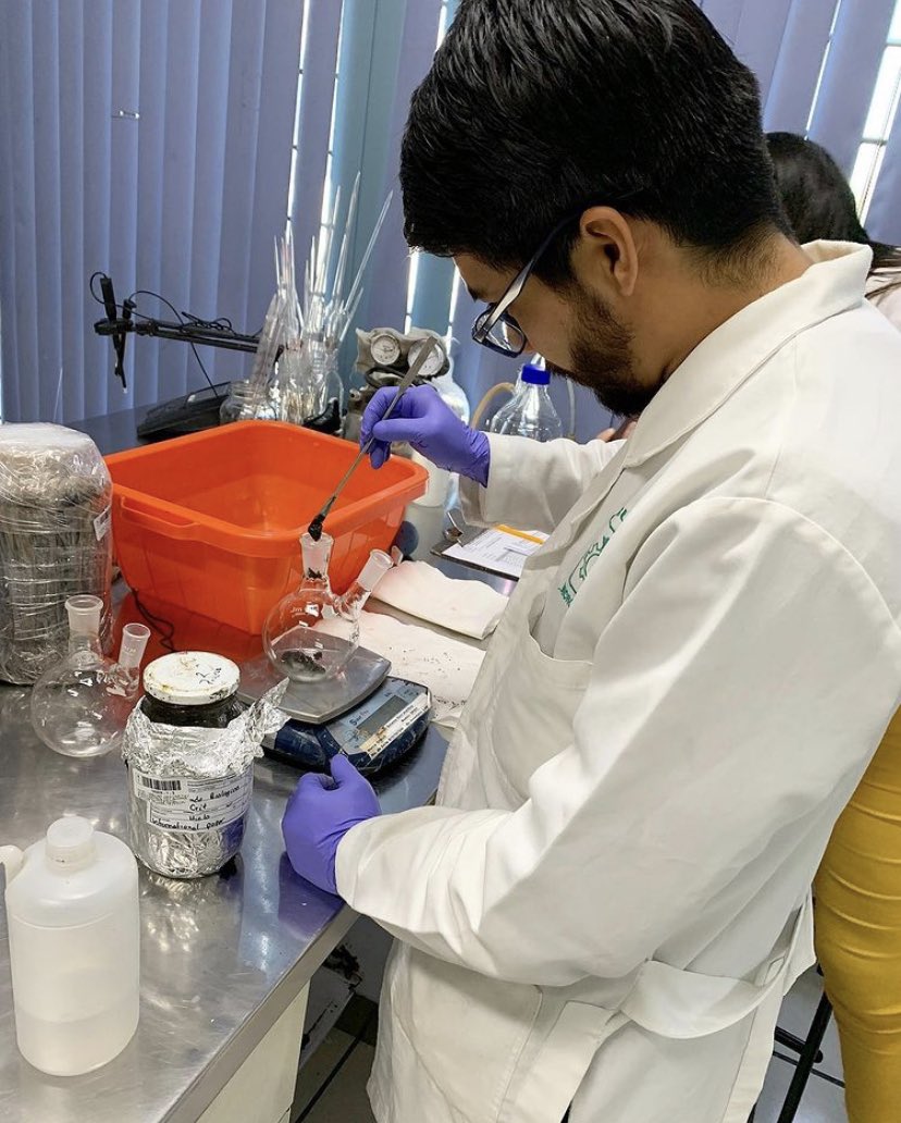 microanalisis's tweet photo. Analizar el suelo dónde se llevará a cabo la construcción de cualquier edificación es vital.

Realizamos análisis de suelos para identificar cualquier contaminación por Hidrocarburos o por Metales Pesados. https://t.co/RLFpdY2RdT