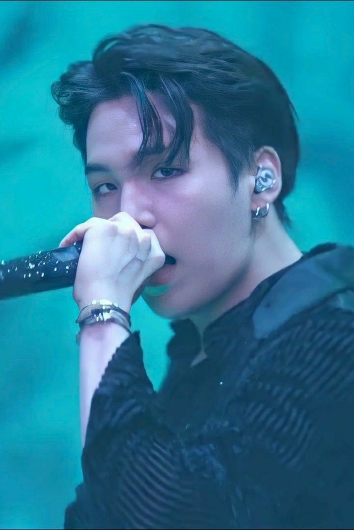 swugguk's tweet image. yoongi undercut — a necessary thread