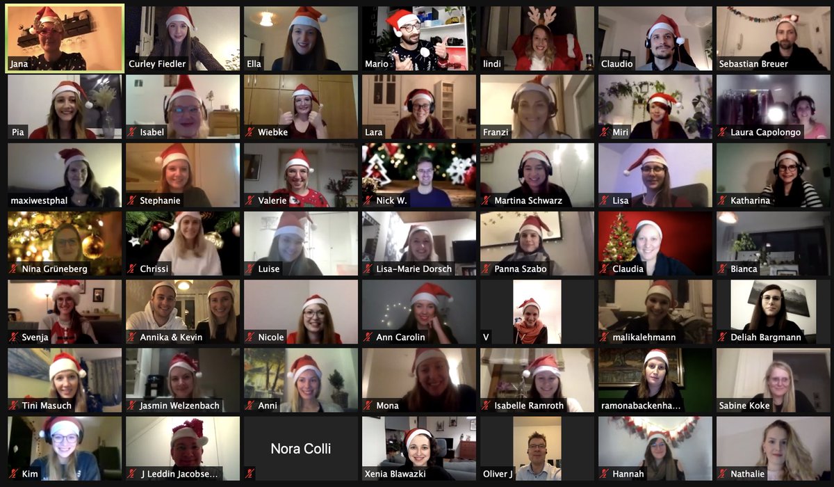 It’s Christmas Time! Heute feiern wir unsere digitale Weihnachtsfeier mit mehr als 55 HR ROOKIES! Wahnsinn!
#hrrookies <a href="/Schiochip/">Mario Schiocchet</a> <a href="/mllrjana/">Jana Annies</a> <a href="/CurleyFiedler/">Curley Fiedler</a> <a href="/Mirilogy/">Miri E.</a> <a href="/Pia_Schfr/">Pia Schäfer</a> <a href="/claudiosachar/">Claudio Sachar</a> <a href="/AnnikaVennemann/">Annika Vennemann</a> <a href="/KevinGruca/">Kevin Gruca</a> <a href="/fraeuleinhonig/">Ann-Kristin Hoffmann</a>