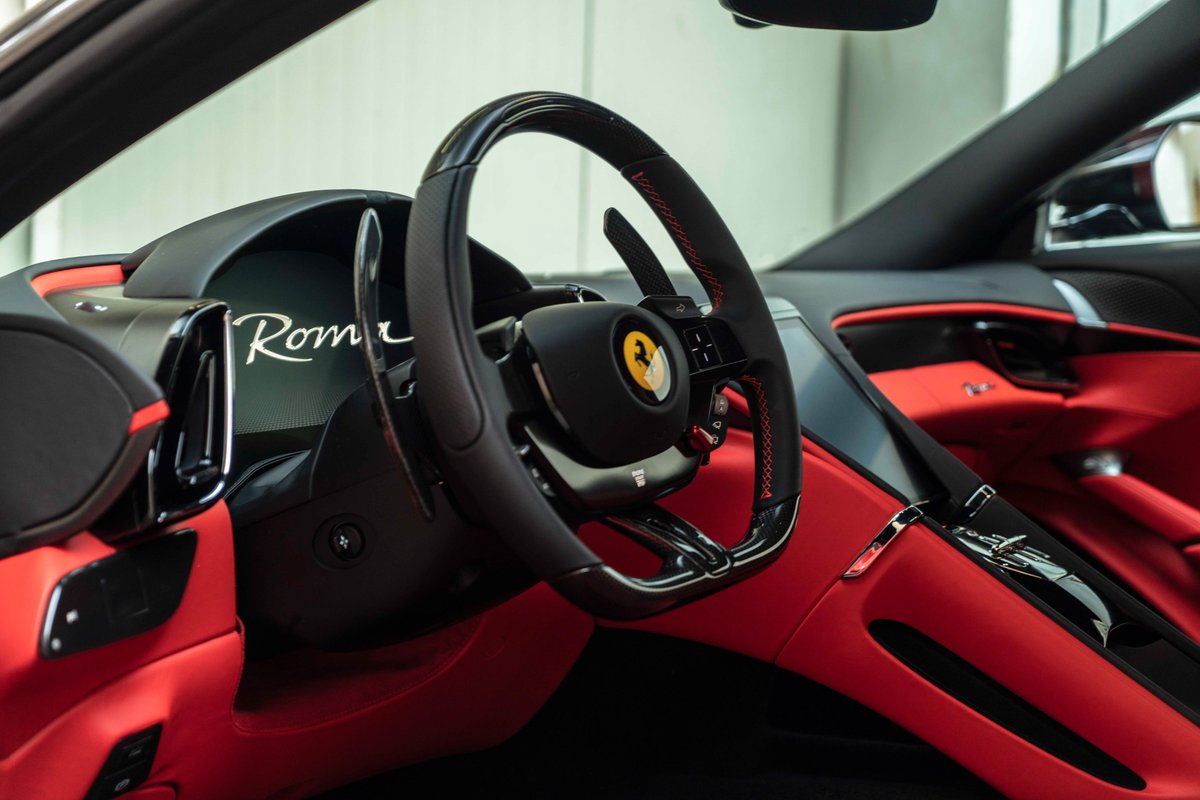 ¿Qué les parece el interior del nuevo #Ferrari Roma? #lanuovadolcevita