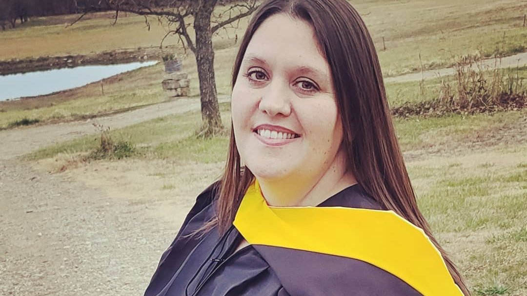 FHSU_AdvancedEd's tweet photo. Congratulations to Kandace Metcalf on earning her MSE in Transition to Teaching!! We are Tiger proud!! #Tigerfamily #aepgrad #fhsutiger https://t.co/guj8TOlPCZ
