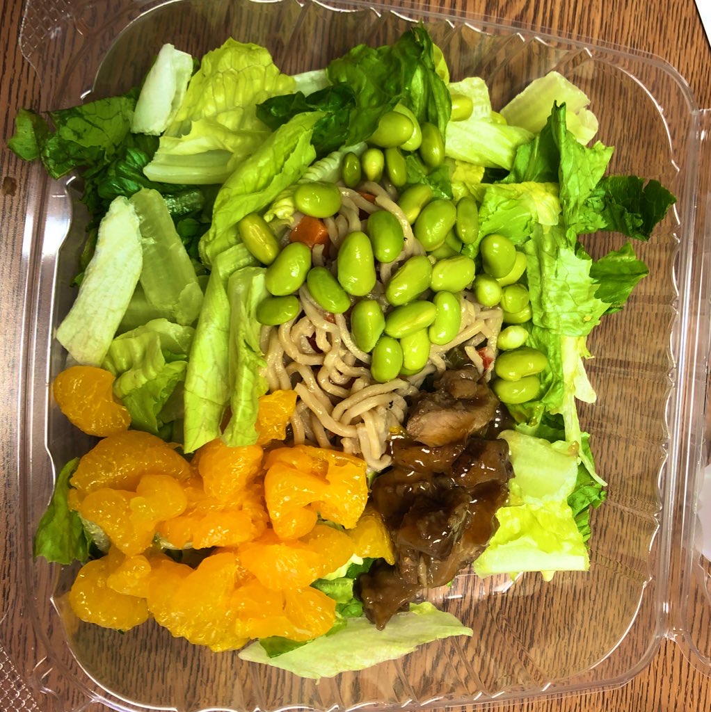 CSPI's tweet photo. Because of the #HHFKA, schools like @maize266 are serving fruits and vegetables each day and increasing participation with Grab & Go options at both lunch and breakfast – amazing work! #HHFKAturns10 https://t.co/JYrOlGdXpt