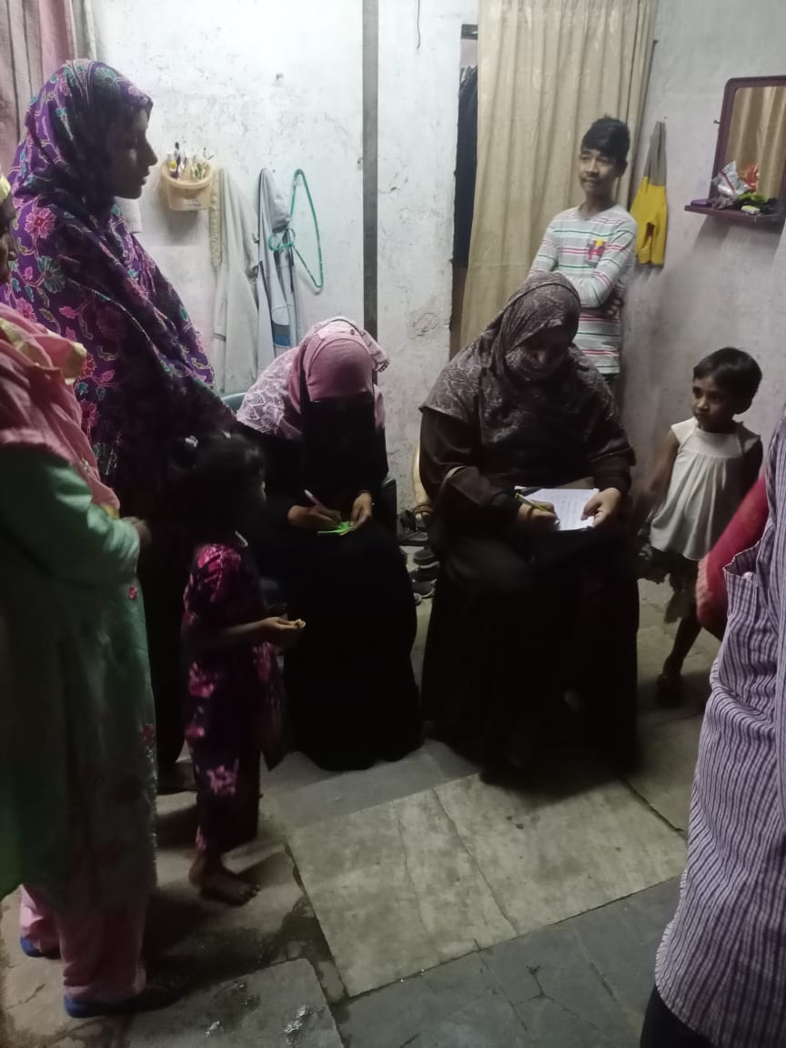 kparveen2005's tweet photo. Our ( Amoomat society ) volenteers went today to #NadeemColony for a survey and to issue tokens for the flood affected families to distribute some needy things.
#HyderabadFloods https://t.co/K8EcPrmrAX