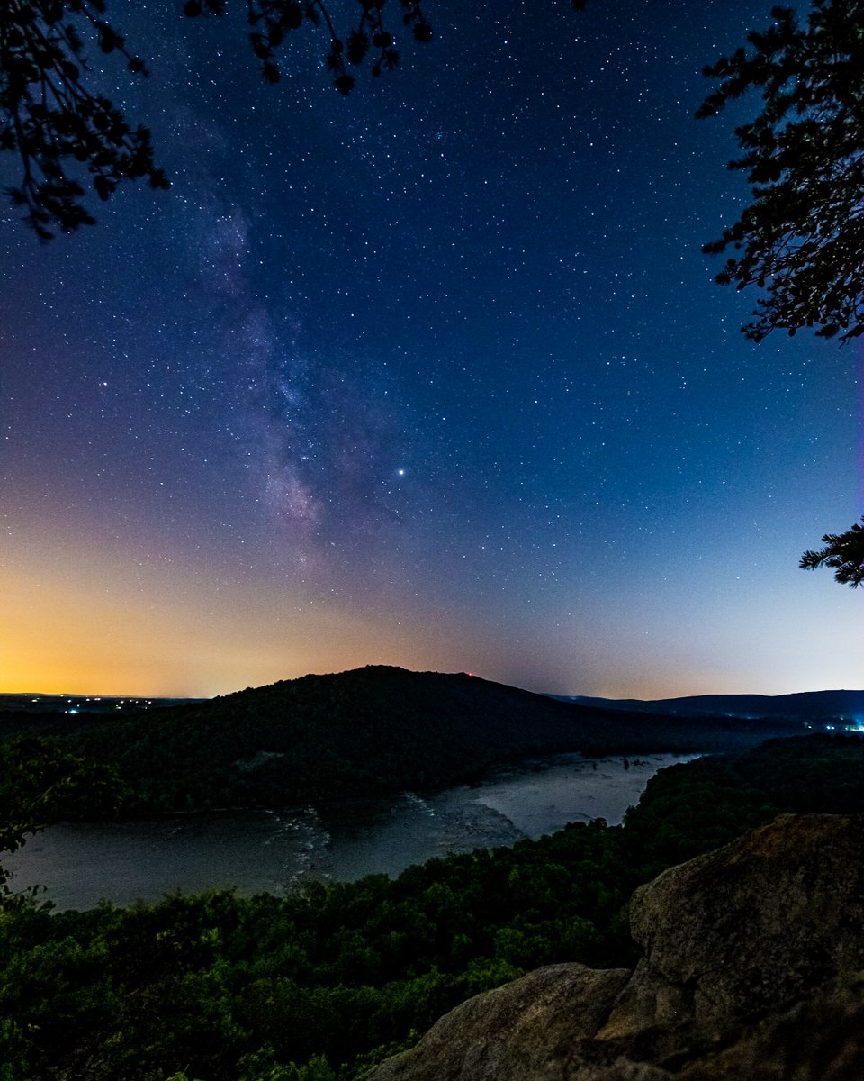A beautiful meteor shower takes place tonight at 7pm-ish. With so many beautiful places, it will be a beautiful night to outside and look up! Photo by John Canan, Mountains & Rivers Media, at Weverton Cliff Overlook. #Recreate Responsibly #MasksOnMaryland