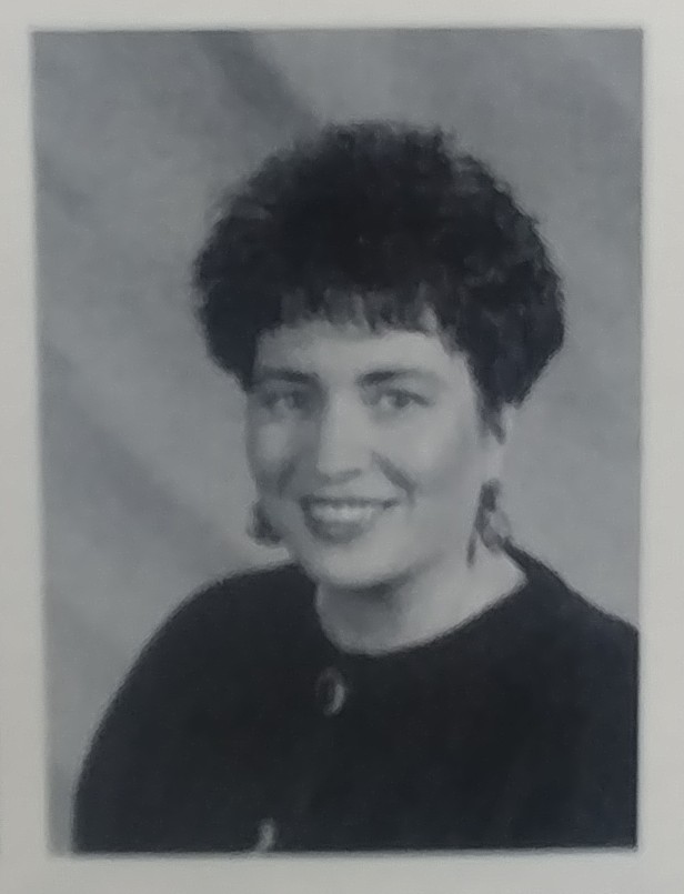 LeeGNewsTV's tweet image. My 8th Grade Teacher @debiowens. 1994. She changed my life. 
She saw the future journalist in me. She taught me how to write and express myself. Winburn was an 85% black school, she taught me what a righteous White Woman looked like! I love you girl. Thanks for this chapter...