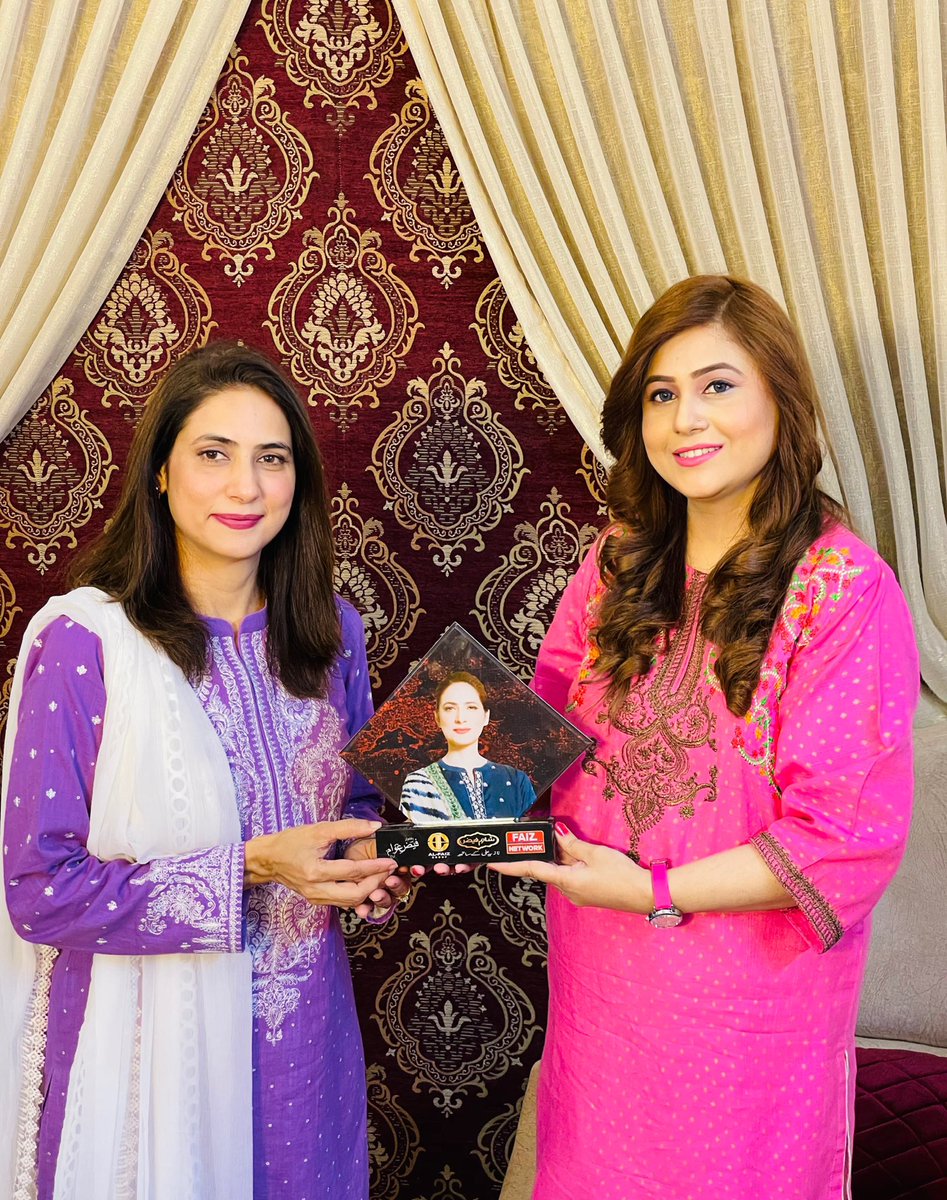 NaziaAliUncut's tweet photo. Really thankful for Dr Zubaida Qazi for her Precious time.
Program. #ShamEfaiz🖥 #faiznetwork #webChannel 📺 #24Ep
Host #NaziaAli ✍🏻#Columnist #Social_Activist
Guest. Dr Zubaida Qazi President #PinkPakistanTrust
@PakistanPink https://t.co/HzV6LTdCxN