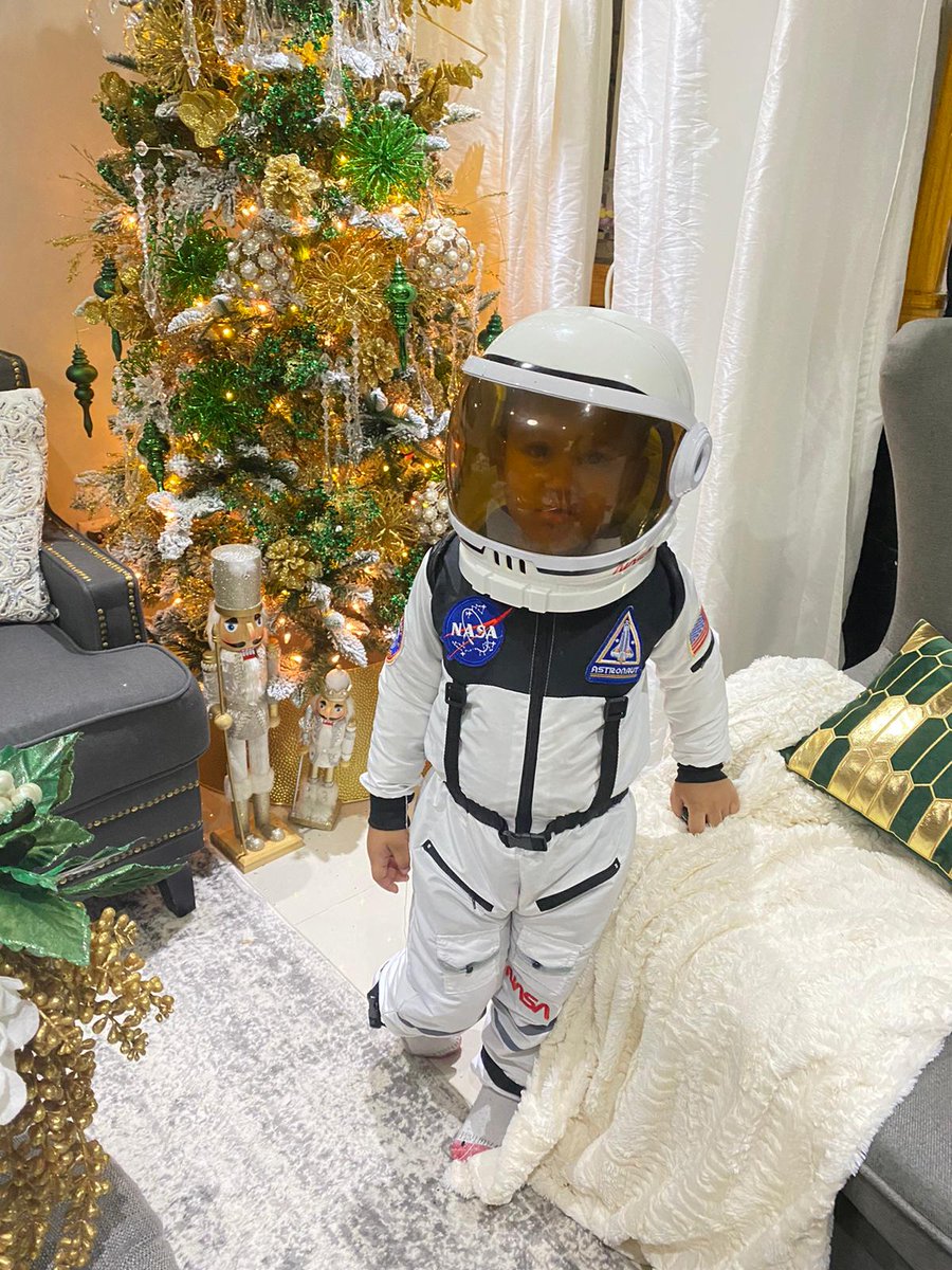 JMS0192's tweet photo. He's ready to go to mars as well! @SpaceX @elonmusk https://t.co/Ycv71WaF66