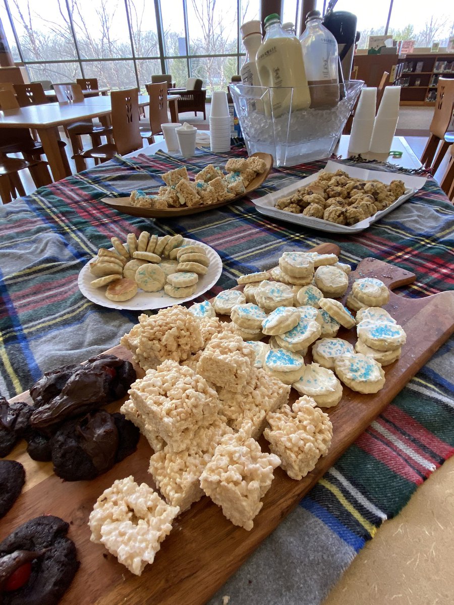 shumphreylib's tweet photo. Day 349: When the FACS teacher asks if the library will host cookies for our spirit day today, you say YES! Oh and she made a different cookie each period. Too bad we are block schedule... Thank You Mrs. Blanch! #366DaysTwitter https://t.co/kclyf8ZdCc
