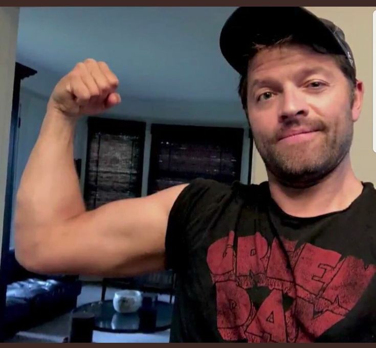 okay i am praying misha never finds this but i presentMisha Collins' shoulders; a thread