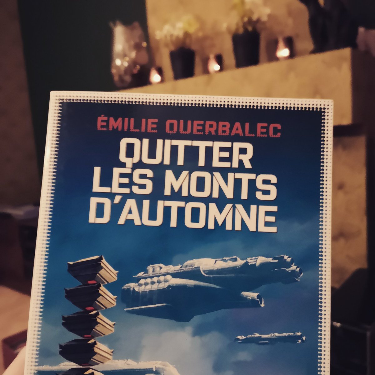Acherontia_Nyx's tweet photo. [LECTURE EN COURS] Quitter les monts d'automne, d'Émilie Querbalec, chez Albin Michel Imaginaire...
#lecture #reading #lectureencours #bookaddict #bookaholic #amoureuxdeslivres #booklogger #booklover  #livraddict  #lecturesf #albinmichelimaginaire #emiliequerbalec https://t.co/bDpo8vx27C