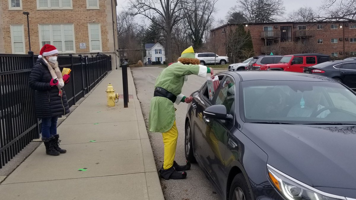 Sending holiday happiness to our  Mt. Washington students <a href="/IamCPS/">I Am CPS</a>  - who we miss so much!  Thanks to all of our partners for making this possible! #WeAreCREW
