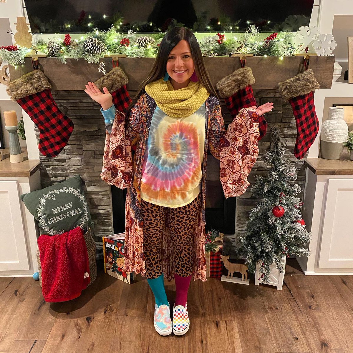 haleycole89's tweet photo. Spirit Week is happening! Mismatched/Wacky/Inside Out/Backwards Day in full effect. Thanks @Brooke_Rave for adding some fun to our last week before break! #ViewOurSpirit https://t.co/DFjiye5vc6