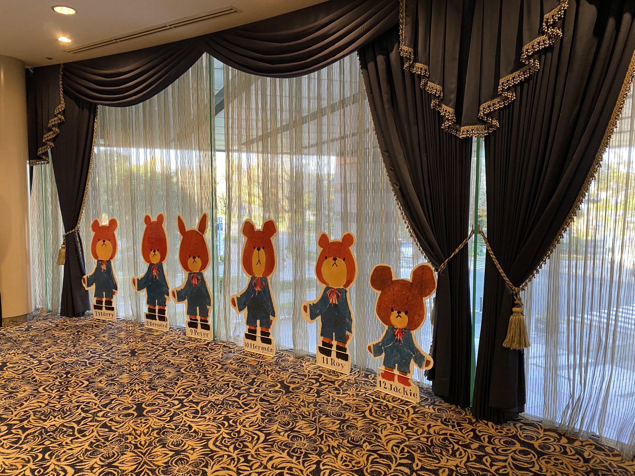 Miu Okubo 無事に終演しました くまのがっこう クリスマスショー ジャッキーのクリスマス こんな状況下で公演が出来て 関係者の皆様 来てくださったお客様に本当に感謝です とっても素敵なホテルでの 初めてのショー出演 貴重な経験になり