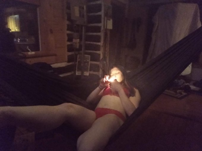 #victoriassecret #smokeweed  subscribe to my #onlyfans today and get immediate unlocked surprise content<a href="/tag/victoriassecret"class="tags">#victoriassecret</a><a href="/tag/smokeweed"class="tags">#smokeweed</a><a href="/tag/onlyfans"class="tags">#onlyfans</a>