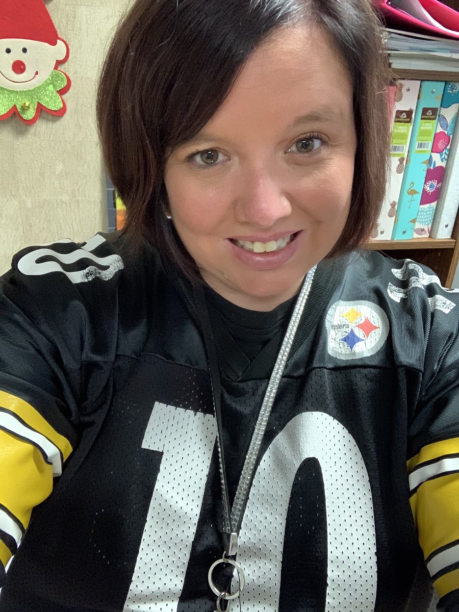 MissKalk's tweet photo. Countdown to Christmas! #spiritweek https://t.co/zrlnK7yuey