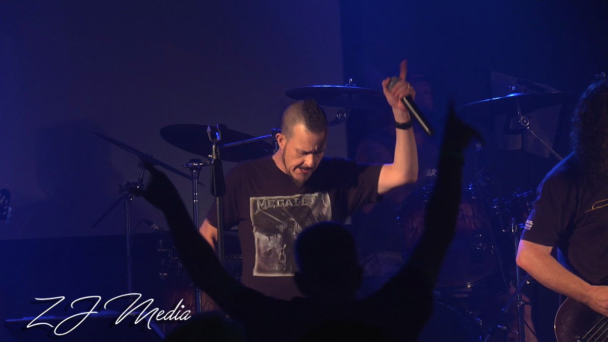 ZJ_Media's tweet photo. Last night rocked! Especially When Whiplash hit the stage for the Fremantle Summer Rock at The Beaconsfield Hotel
#concert #photos #rock #music #videocomingsoon #killedit https://t.co/5CkcSsBL1P