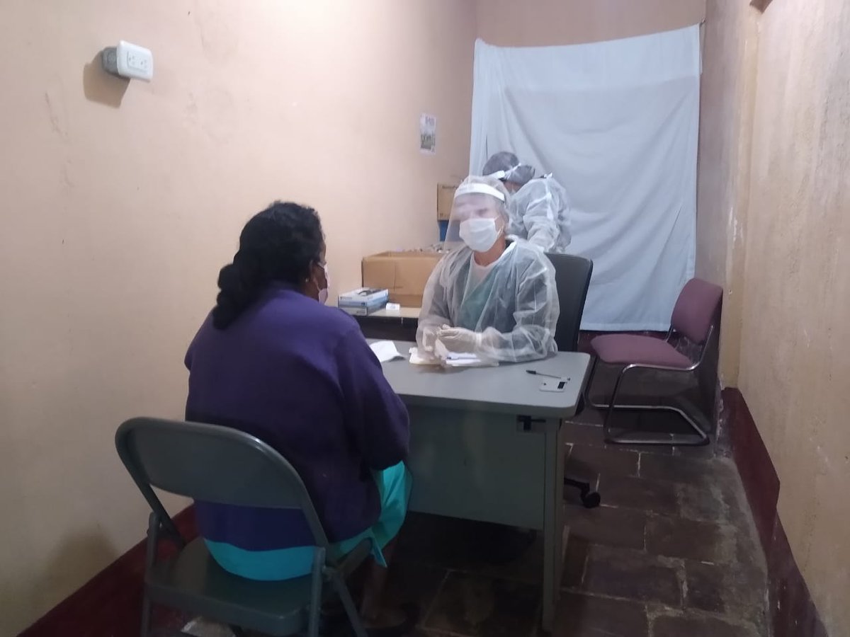 BrigadaOm's tweet photo. Provechosa jornada médica realizada ayer en San Vicente Pacaya, como gesto humanitario, solidario y altruistra de la Brigada Médica Cubana. #VamosPorMás
#CubaCoopera  #CubaEsSolidaridad https://t.co/cBMzoeey22