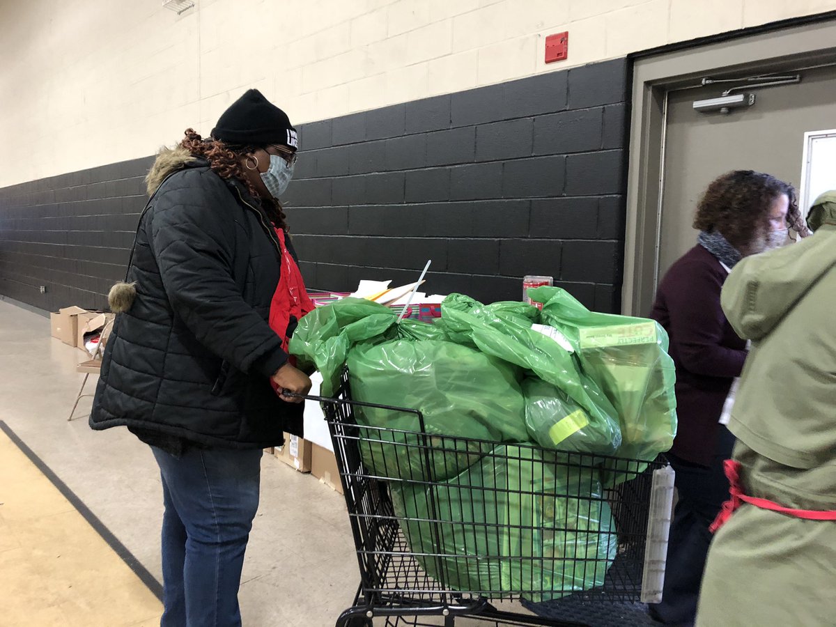 SAIndiana's tweet photo. It day 1 of #IndyAngelTree Distribution at The Salvation Army Fountain Square is in full swing! We are serving fellow Hoosiers in need by providing the joy of Christmas to children thanks to generous donors in the community! #DoingTheMostGood https://t.co/KcMCZDJ5VA