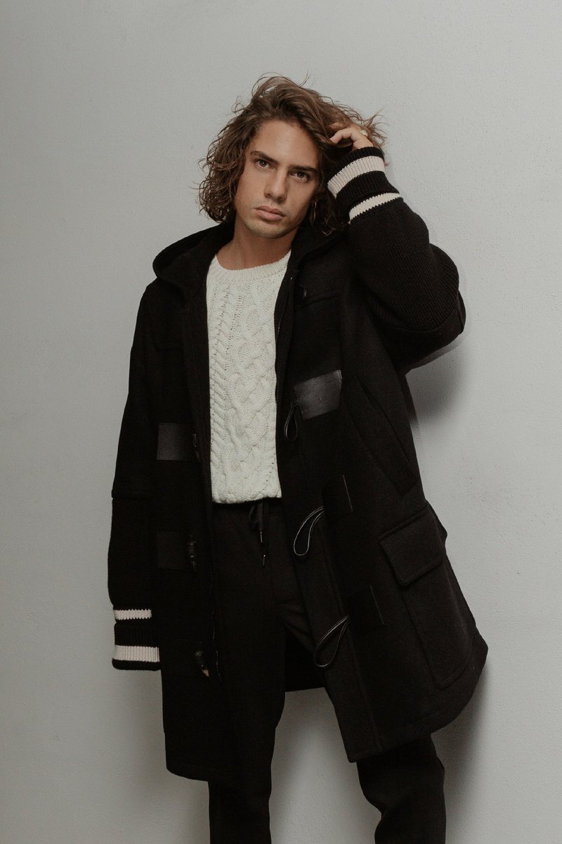 neilbarrett's tweet image. @lepetitarnd in Neil Barrett Hybrid Multi-Directional Cable Knit Sweater.

Available at @apropos_store &amp;amp; at NeilBarrett.com

Hybrid Duffle Coat With Knitted Stripe Sleeves available at @apropos_store 

#NeilBarrett #Apropos #FW20 #Hybrid