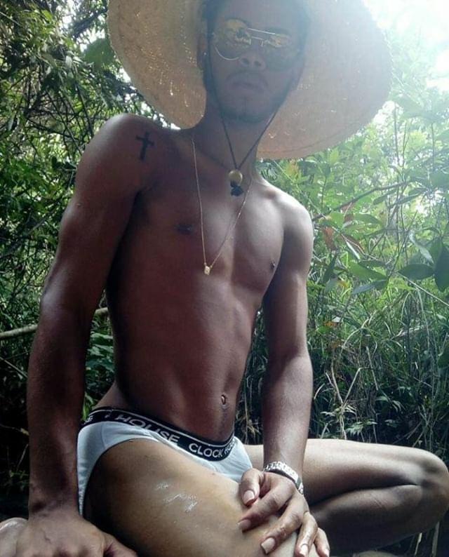 Lu4nS4's tweet photo. - Quando eu chegar vou te trazer fogo, te fazer gozar a vida . 😈😏❤️ https://t.co/P210MPTNAD