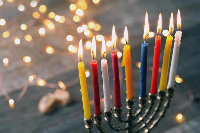 Sirabella’s wishes all of our friends in the Jewish community a happy Chanukah.  May we have more miracles especially in 2020 and for you to continue shining a positive light onto the world 🌎.