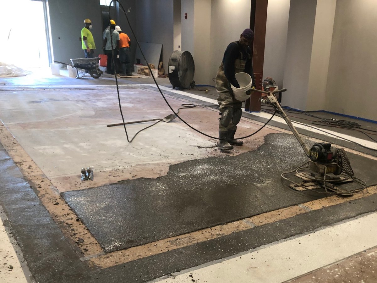 DDTerrazzo's tweet photo. Happy Monday! Over the past month, the Doyle Dickerson Terrazzo team has been transforming the UA Math and Science Building with brand new terrazzo floors.
#terrazzo #terrazzoinstallation #flooring #Construction https://t.co/JKa7PQhJ9P