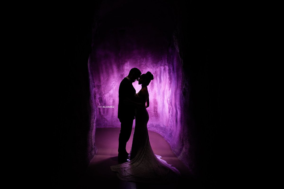 weddingsbyray's tweet photo. Love exists everywhere, even in caves! - #Ballroomwedding #NewYorkWedding #Love #Bride20222 #2022Bride https://t.co/aBG7aDnehW https://t.co/KmyyRDH8vc