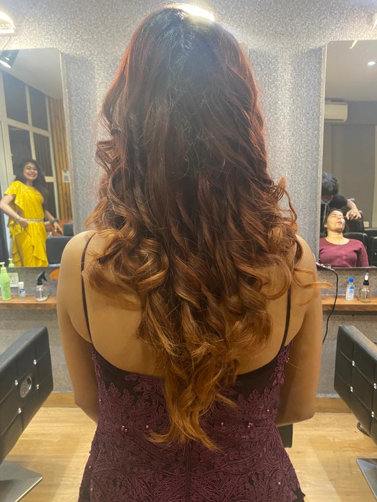 VivekVs30's tweet image. Damn looks stunning in her curls.  #haircutforcurlyhair #curlies #curlstyling #lovecurls #thickhair #haircut #thickhair #wedding #season #curlslover. #stunning #alsobesafe