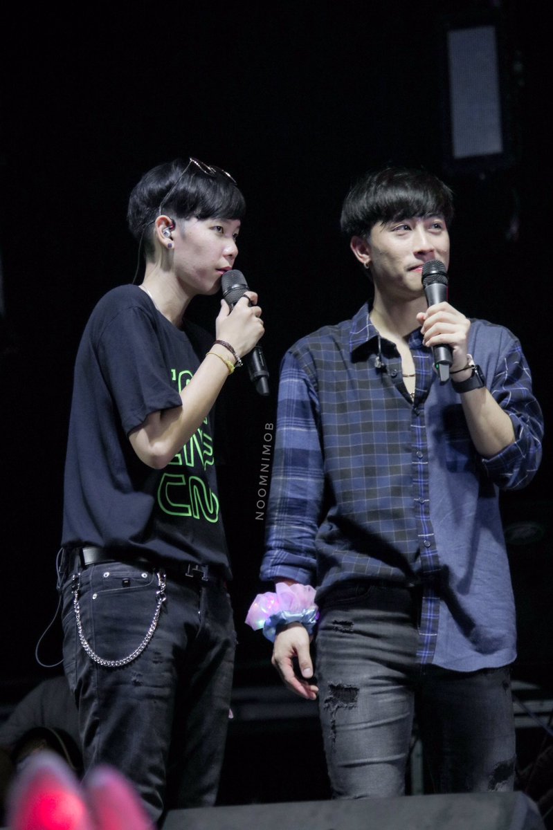 noomnimob's tweet photo. 🎄❤️
#นุ๊กปาย #นุ๊กธนดล #ป๊ายปาย #ป๊ายปายโอริโอ้ #ฉัตรนภา #คุณนุ๊ก #ธนดล #ต้าววาฬ #ต้าวฉลาม https://t.co/hsdmr4tvbs