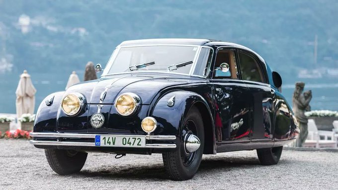 1934 Tatra 77.
