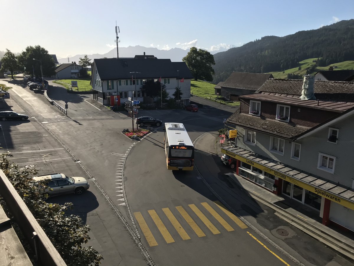 Thomas_Egger_NR's tweet photo. Der neue #Sachplan Verkehr des Bundes trägt den Anliegen der #Berggebiete und ländlichen Räume zu wenig Rechnung und muss deshalb überarbeitet werden. Die #SAB hat dazu heute ihre Stellungnahme veröffentlicht. https://t.co/iEs6fqnGZM https://t.co/GjUcZdTbFE