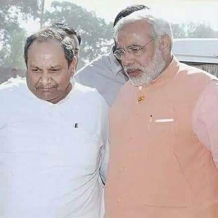 JeetuMaheshwri's tweet photo. सुस्वागतम् साहेब सुस्वागतम्
हिंदुस्तान के लोकप्रिय प्रधानमंत्री ऐसे सवाये कच्छी आदरणीय श्री @narendramodi जी का कच्छ की पावन धरती पर हृदयपूर्वक हार्दिक स्वागत है।
"कच्छ नहीं देखा तो कुछ नहीं देखा"
#KutchWelcomesPMModi
#MODIinKutch https://t.co/74nRa0hKkU