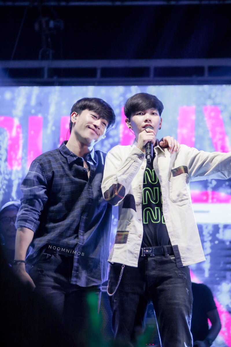 noomnimob's tweet photo. 🎄❤️
#นุ๊กปาย #นุ๊กธนดล #ป๊ายปาย #ป๊ายปายโอริโอ้ #ฉัตรนภา #คุณนุ๊ก #ธนดล #ต้าววาฬ #ต้าวฉลาม https://t.co/CSnJuZPL2H