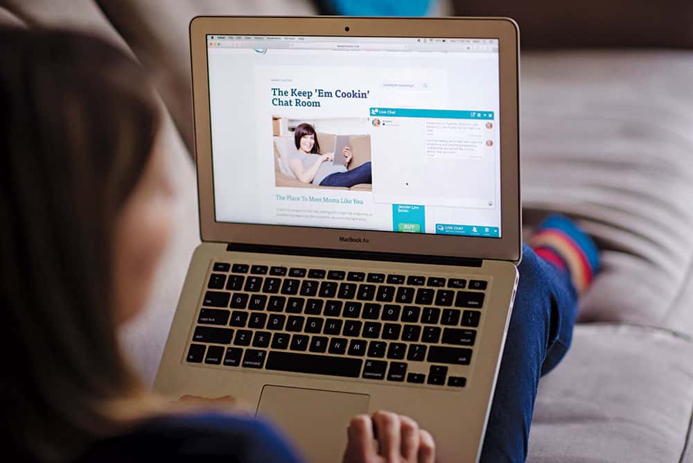 Monday Roll Call! I was wondering if any of you are still working while on bed rest. With many employers having shifted to remote employment back in the spring, I thought that may have actually opened up the possibility for some of you. Share with us if you're working from home.