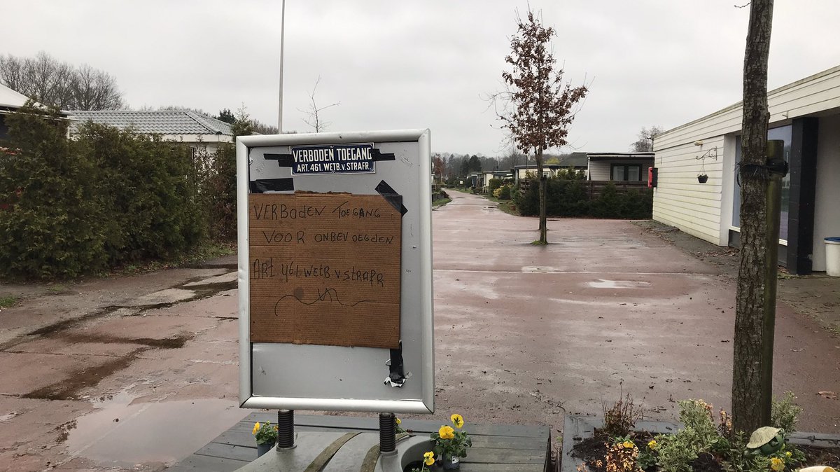 MargrietBenak's tweet photo. Straks op @RTVDrenthe de dag van de waarheid morgen voor gebruikers failliete #CampingAnloo vanwege de onlineveiling camping en restaurant Woodz met #MarianZonderland namens belangengroep gebruikers; https://t.co/RfloNGNWQh