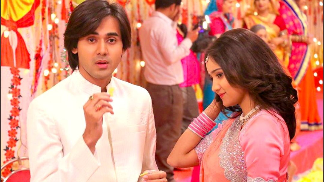 Q : What's the reason of your extreme excitement? Any functions on?A : Oh yes I've been a part of the events going on here  #YehUnDinonKiBaatHai |  #YUDKBH