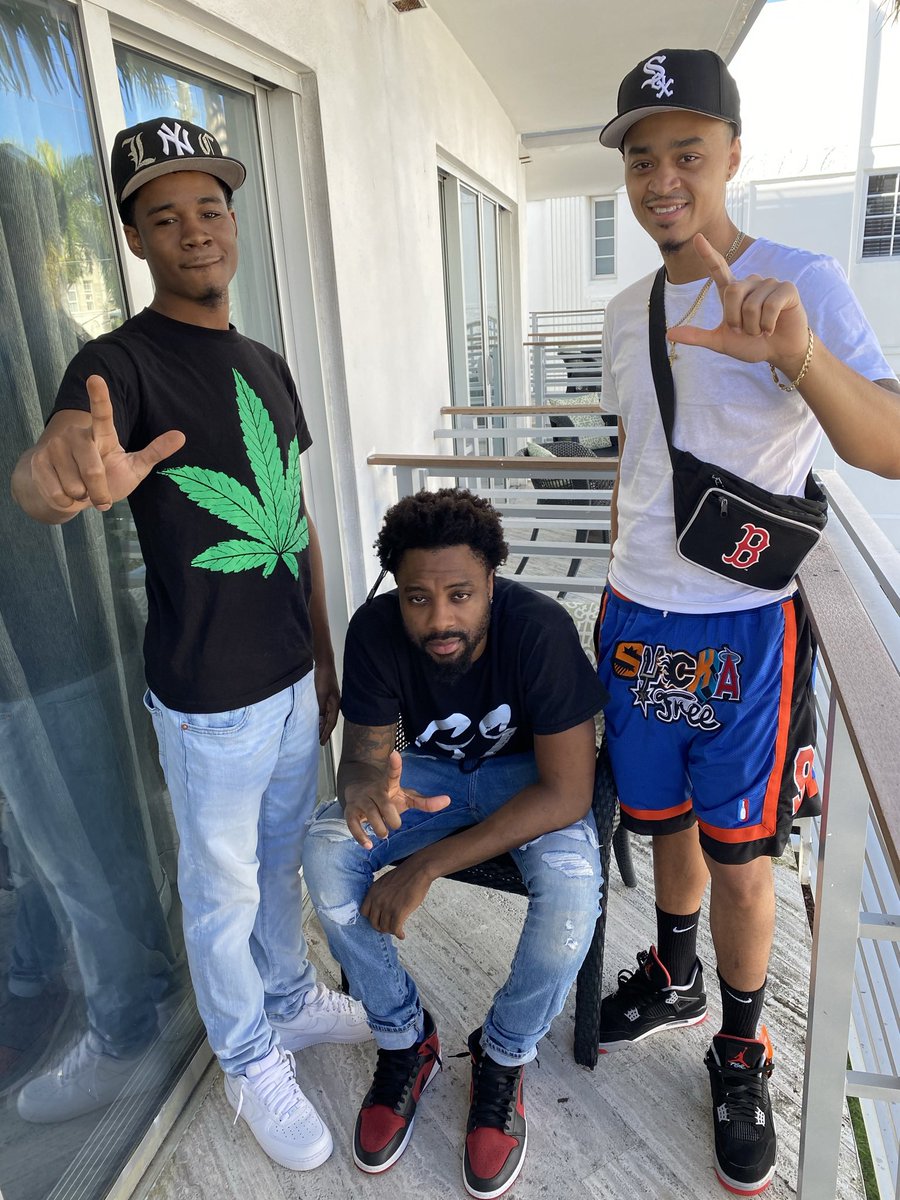 SuaveDaBoss_'s tweet photo. #LongLiveLex 🕊🕊 https://t.co/qQ1boYVZuE