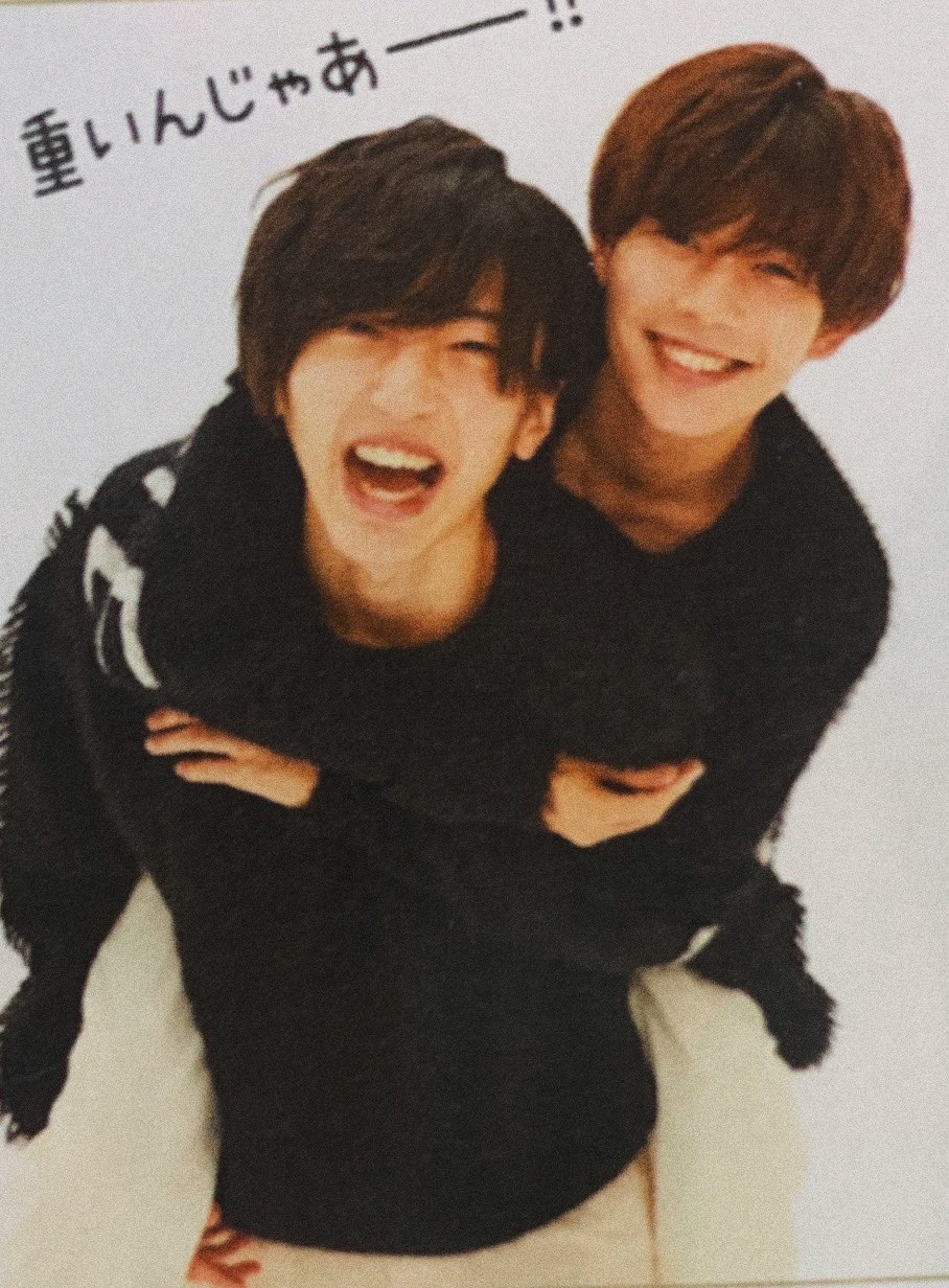 ぺ みちながロミジュリ 道枝 さっきの撮影でも どっちが彼女 役になる てなった時最初は 彼氏役がいい て言ったのに 俺が彼氏 て言ったら すぐ はいはいじゃあいいよ 俺が彼女ね て 長尾 だってみっちーああ言う時は絶対折れへんもん